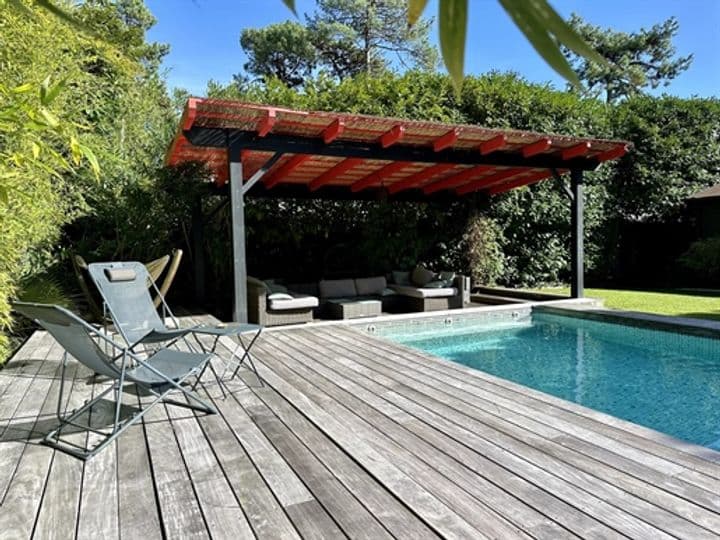 House for sale in Le Cap-Ferret, France - Image 9