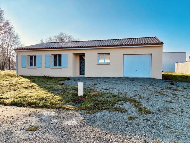 3 bedrooms house for sale in confolens, France - Image 5