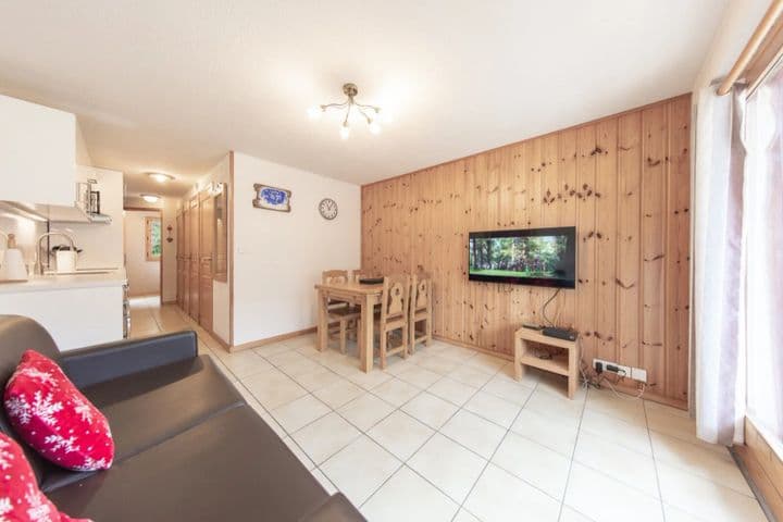 2 bedrooms house for sale in  France - Image 2