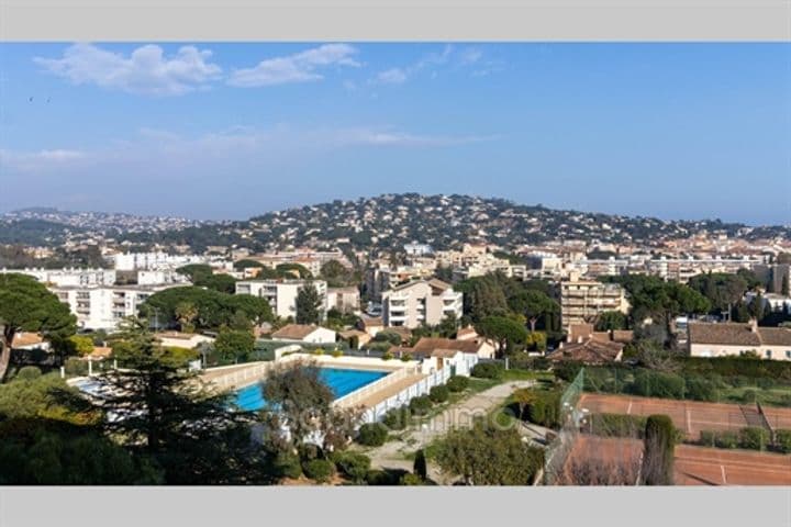 1 bedroom apartment for sale in Sainte-Maxime, France - Image 6