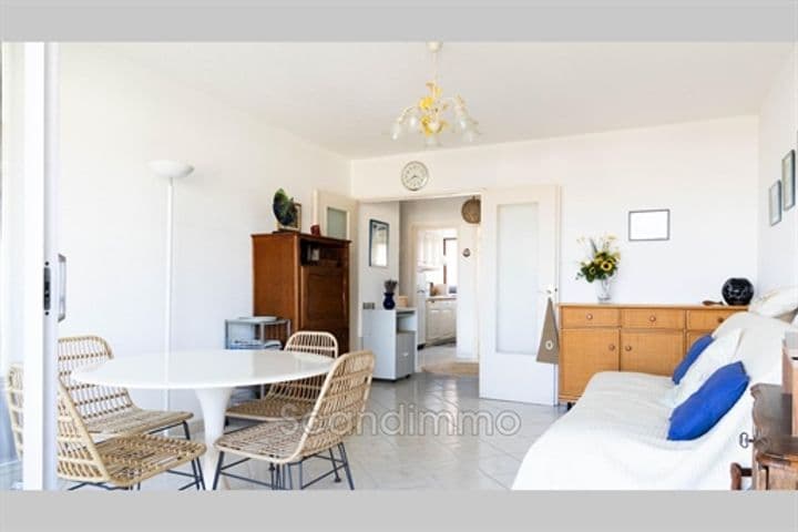 1 bedroom apartment for sale in Sainte-Maxime, France - Image 2