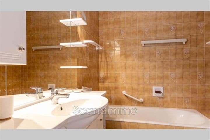 1 bedroom apartment for sale in Sainte-Maxime, France - Image 4