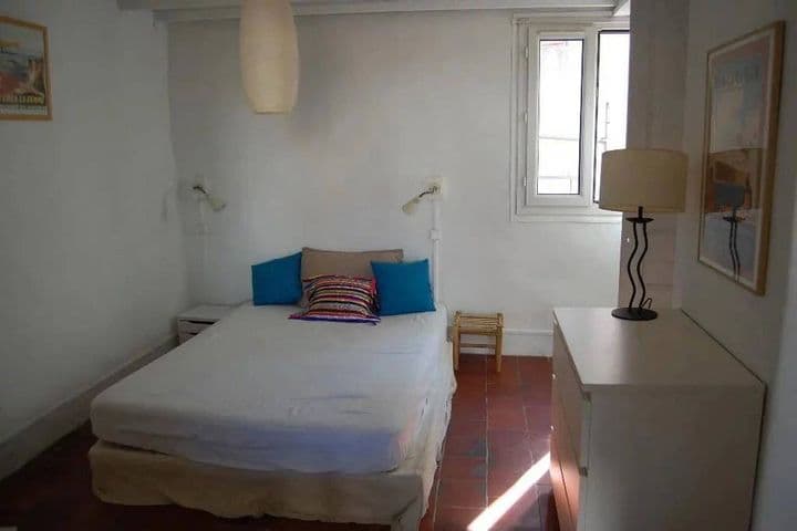 1 bedroom house for sale in  France - Image 8