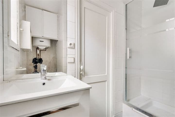 Apartment for sale in Paris 11eme, France - Image 3