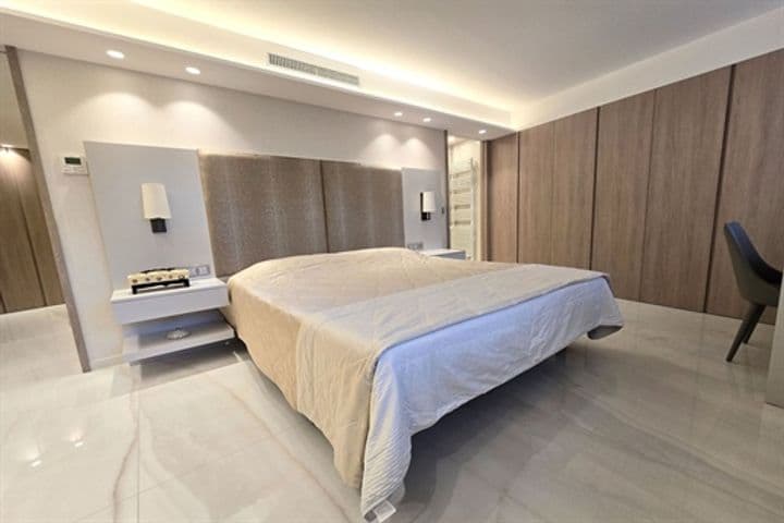 2 bedrooms apartment for sale in Cannes, France - Image 12