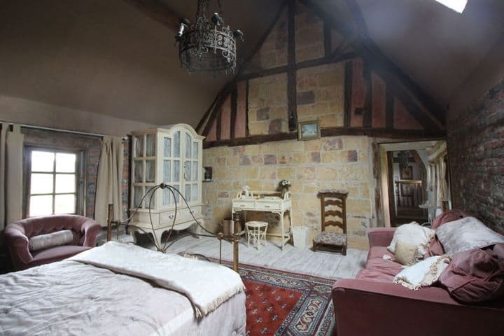 5 bedrooms house for sale in  France - Image 10