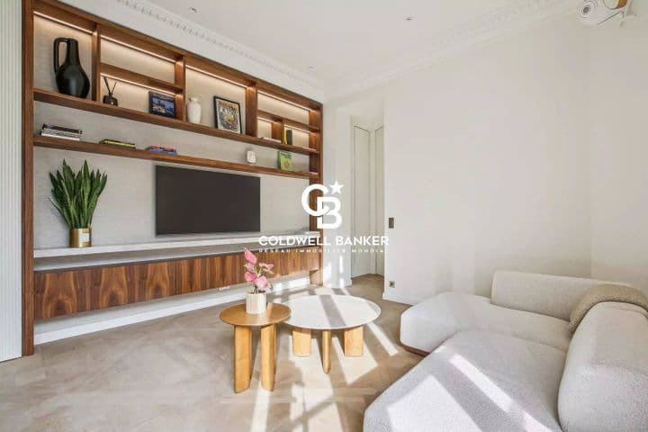 1 bedroom house for sale in  France - Image 2