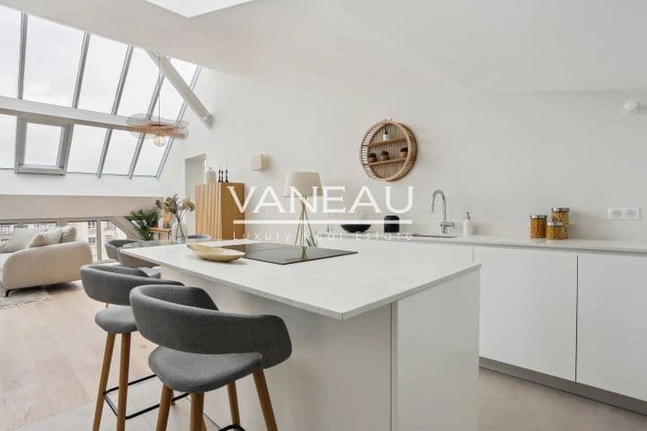 2 bedrooms house for sale in  France - Image 9