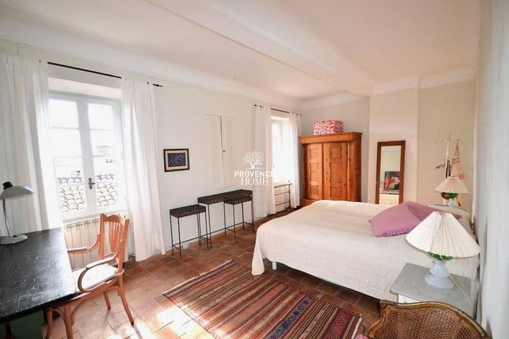 5 bedrooms house for sale in  France - Image 6