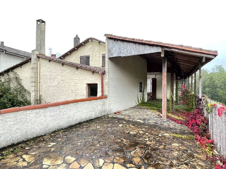 3 bedrooms house for sale in luchapt, France - Image 5