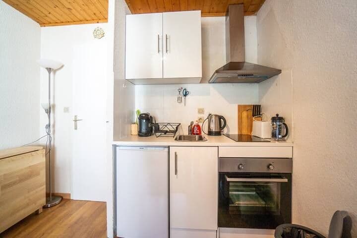 1 bedroom house for sale in  France - Image 8