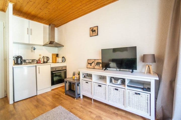 1 bedroom house for sale in  France - Image 4