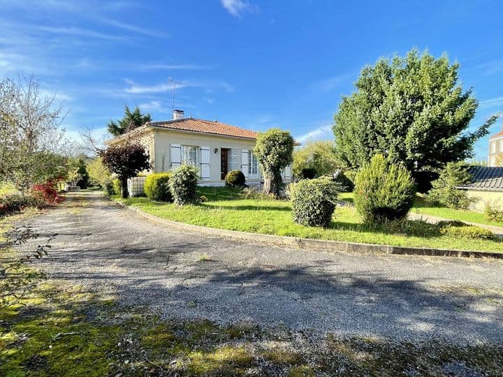 4 bedrooms house for sale in manot, France - Image 3