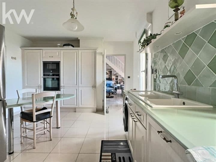 4 bedrooms apartment for sale in Hyeres, France - Image 9