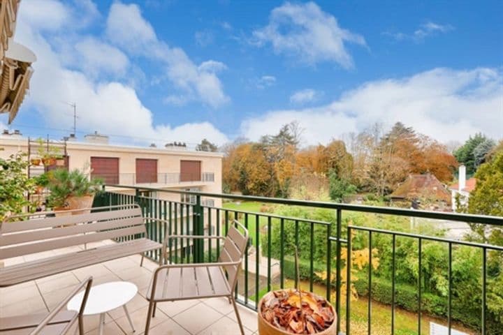 3 bedrooms apartment for sale in Vaucresson, France - Image 2