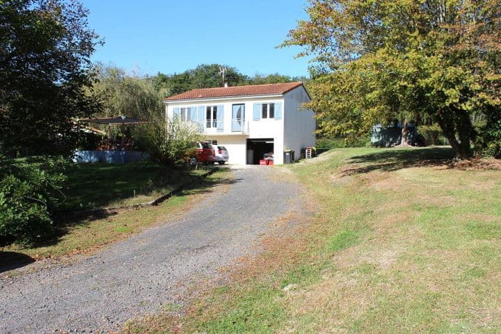 3 bedrooms house for sale in AVAILLES LIMOUZINE, France - Image 3