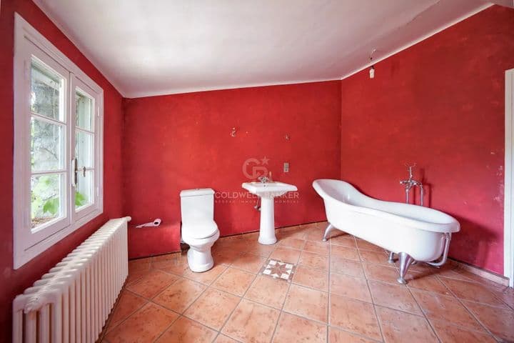 5 bedrooms house for sale in  France - Image 9