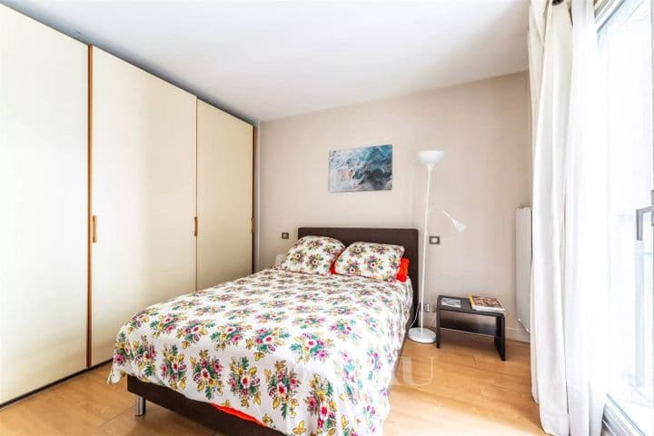 2 bedrooms house for sale in  France - Image 6