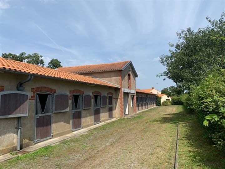 4 bedrooms house for sale in Saint-Florent-le-Vieil, France