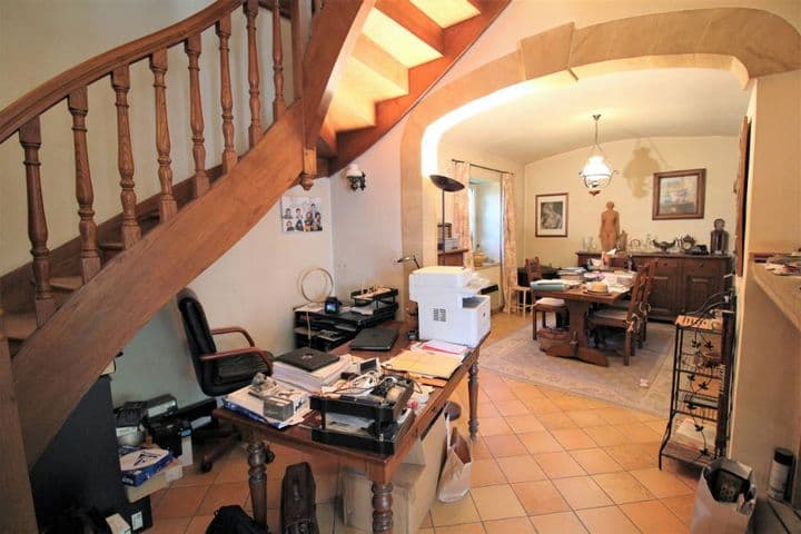 4 bedrooms house for sale in cairanne, France - Image 6