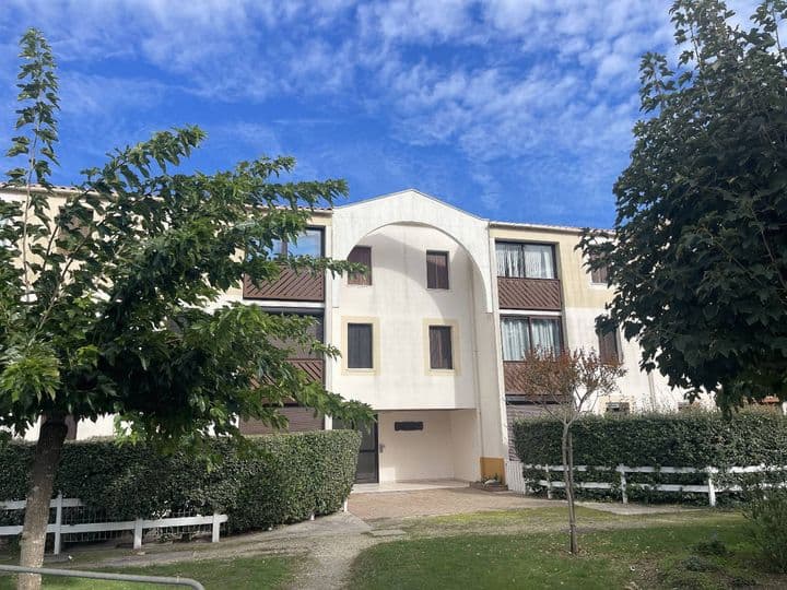 1 bedroom house for sale in SAINT GEORGES DE DIDONNE, France