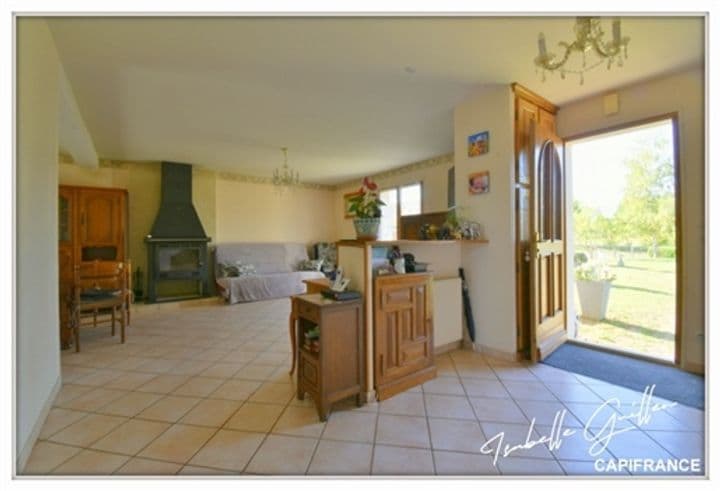 4 bedrooms house for sale in Chateaumeillant, France - Image 3