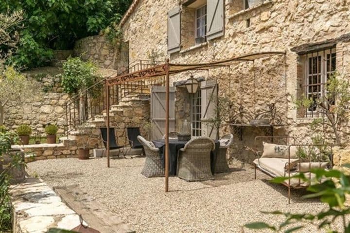 7 bedrooms other for sale in Le Rouret, France - Image 3