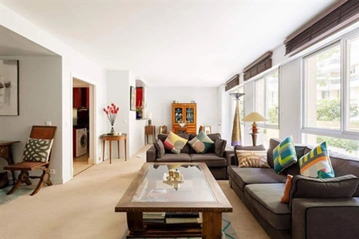 2 bedrooms apartment for sale in Paris, France - Image 3