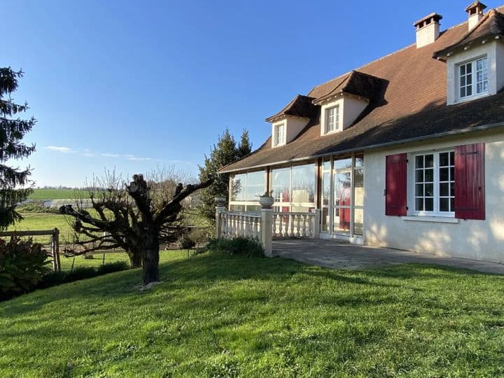 6 bedrooms house for sale in VERTEILLAC, France - Image 2