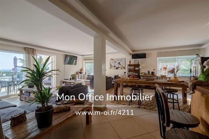 9 bedrooms house for sale in Frejus, France - Image 4