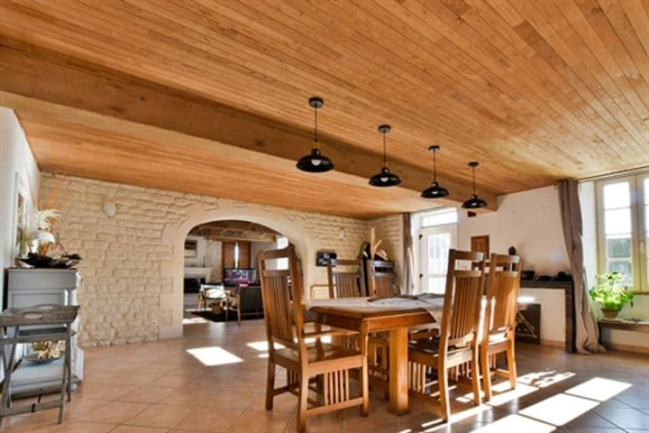 5 bedrooms other for sale in Saint-Genis-de-Saintonge, France