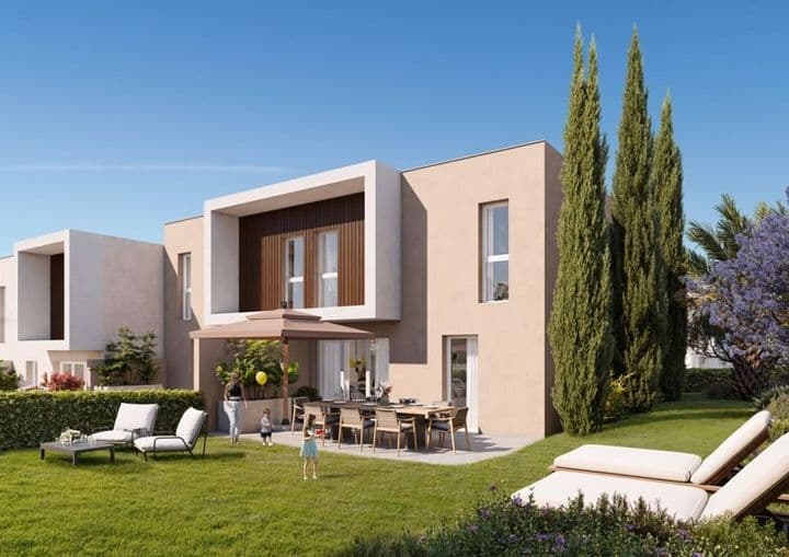 2 bedrooms house for sale in Frejus, France