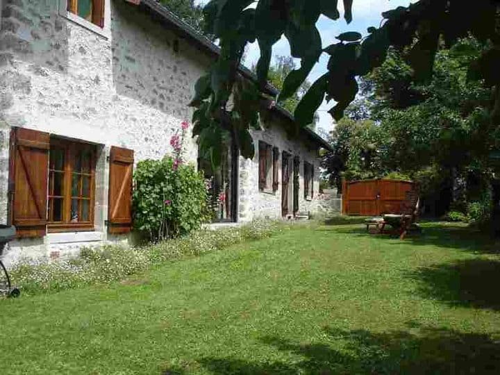 3 bedrooms house for sale in la chapelle montbrandeix, France - Image 2