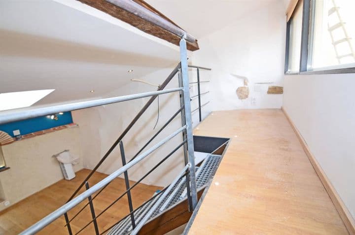 2 bedrooms house for sale in  France - Image 6