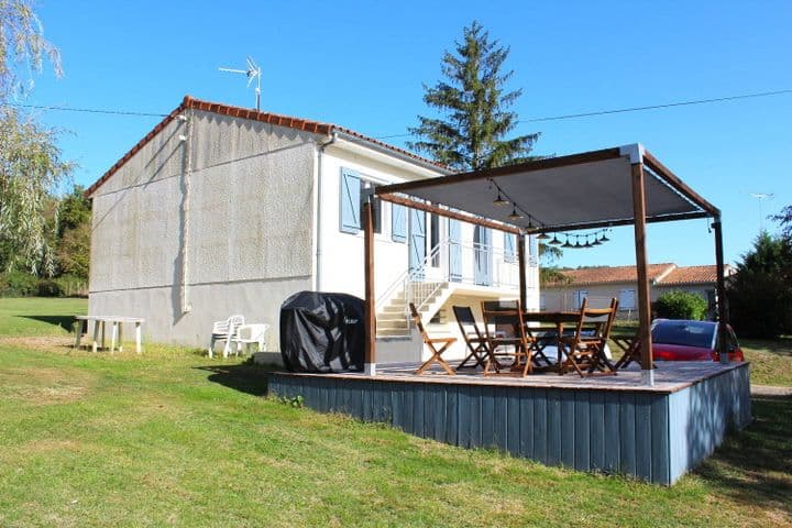 3 bedrooms house for sale in AVAILLES LIMOUZINE, France - Image 2