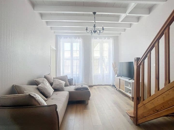 2 bedrooms house for sale in  France - Image 5