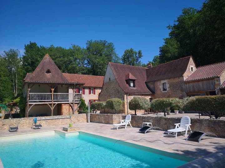 11 bedrooms house for sale in Le Bugue, France