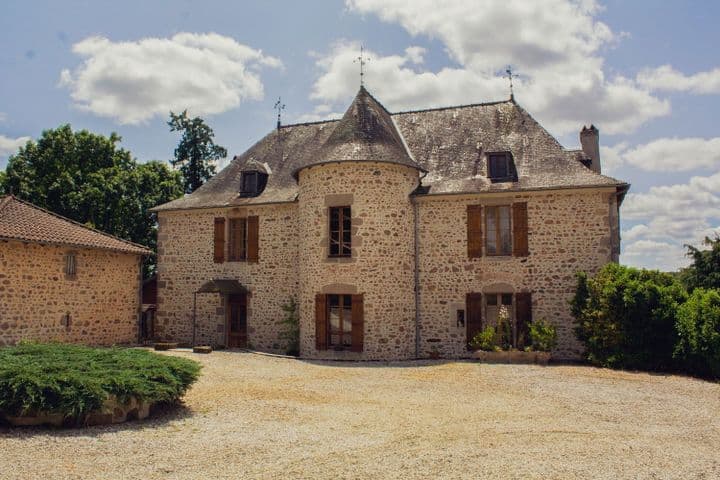 7 bedrooms house for sale in  France - Image 6