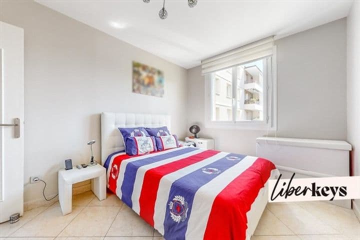 3 bedrooms apartment for sale in Villeurbanne, France - Image 4