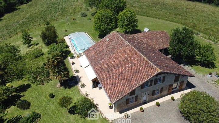 5 bedrooms house for sale in Montsoue, France