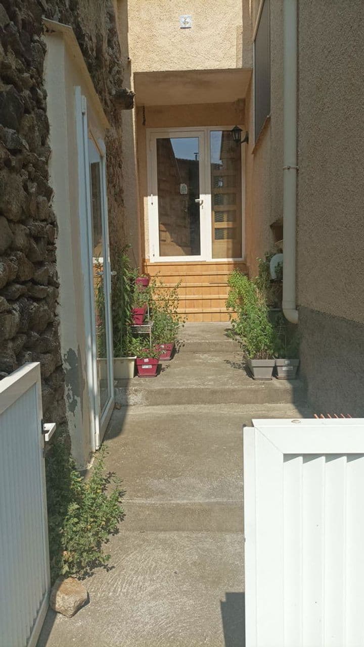 2 bedrooms house for sale in  France - Image 4