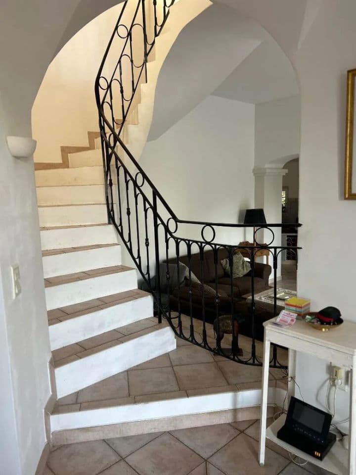 5 bedrooms house for sale in  France - Image 9