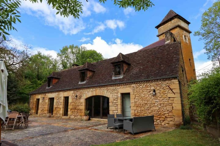 5 bedrooms house for sale in Sarlat-la-Caneda, France