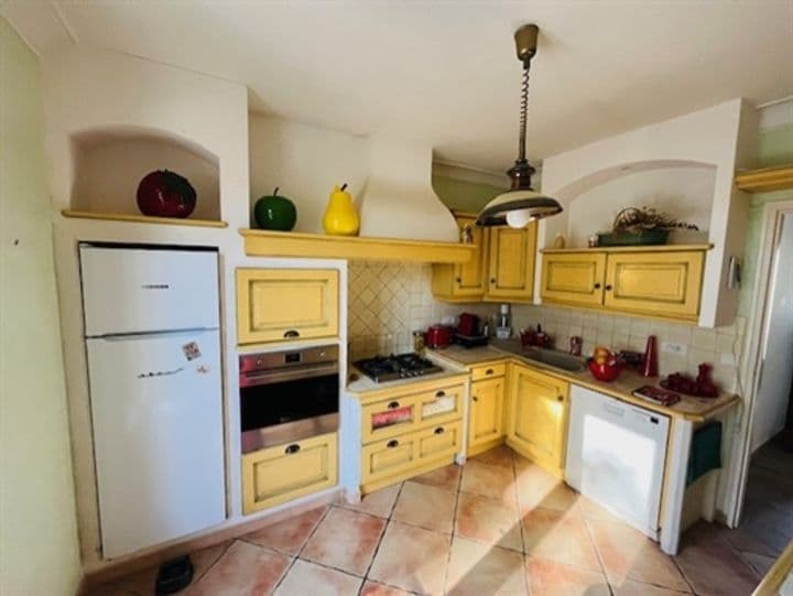 6 bedrooms other for sale in Saint-Saturnin-les-Apt, France - Image 2