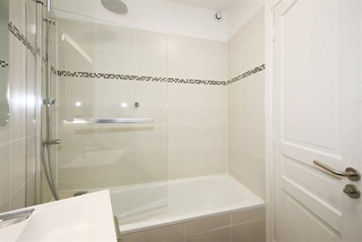 2 bedrooms apartment for sale in Malakoff, France - Image 12