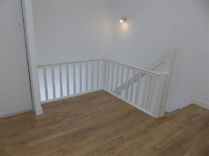 2 bedrooms house for sale in  France - Image 9