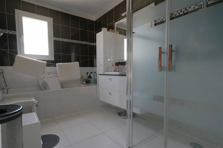 3 bedrooms house for sale in  France - Image 9