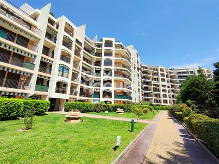 Apartment for sale in Mandelieu-la-Napoule, France - Image 9