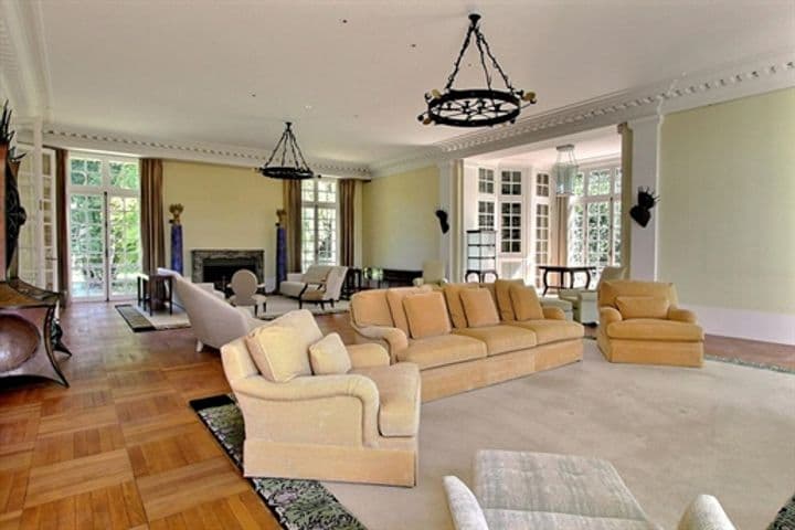 14 bedrooms house for sale in Le Mans, France - Image 2