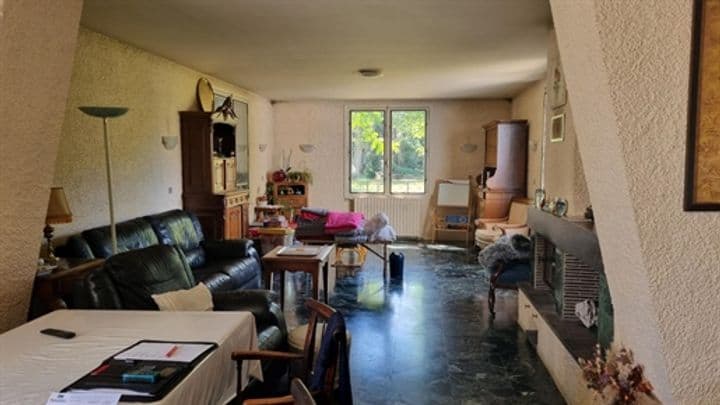 5 bedrooms other for sale in Javerlhac-et-la-Chapelle-Saint-Robert, France - Image 11